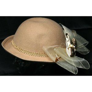 Lily Lee Beige Felted Hat Sheer Bow Feathers Satin w/rhinestones Bowler/Cloche